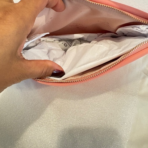 Kate Spade Flower Quilted Nylon Convertible Wristlet- Terracotta - Picture 2 of 7